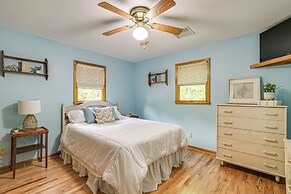 5 Mi to Lake Robinson: Bbq-ready Home w/ Pool