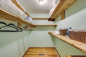 5 Mi to Lake Robinson: Bbq-ready Home w/ Pool