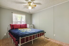 4 Mi to Bennett Spring SP: Dog-friendly Home!