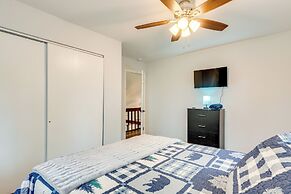 Spacious Family Home w/ 2 Decks in Pocono Lake!