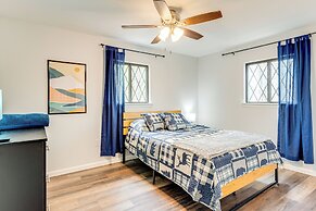 Spacious Family Home w/ 2 Decks in Pocono Lake!