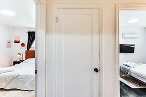 3 Mi to Emerald Downs: Pet-friendly Home