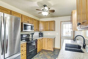 1 Block to Dtwn Oskaloosa: Family Home w/ Deck!