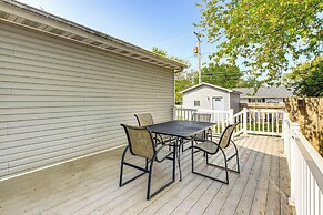 1 Block to Dtwn Oskaloosa: Family Home w/ Deck!