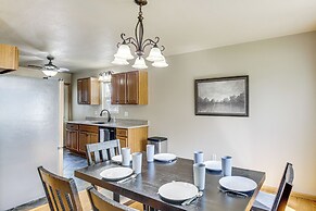 1 Block to Dtwn Oskaloosa: Family Home w/ Deck!