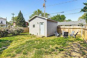 1 Block to Dtwn Oskaloosa: Family Home w/ Deck!