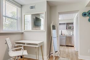 Contemporary Couple's Retreat in Atlanta!