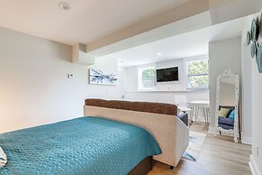Contemporary Couple's Retreat in Atlanta!