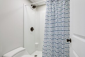 Contemporary Couple's Retreat in Atlanta!