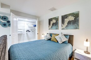 Contemporary Couple's Retreat in Atlanta!