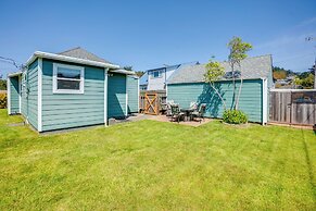 Walk to Gold Beach: Charming Cottage w/ Yard!