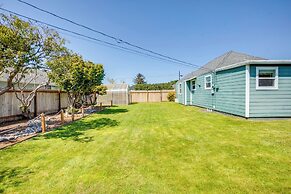 Walk to Gold Beach: Charming Cottage w/ Yard!