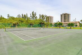 Hutchinson Island Condo w/ Views & Pool Access