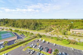 Hutchinson Island Condo w/ Views & Pool Access