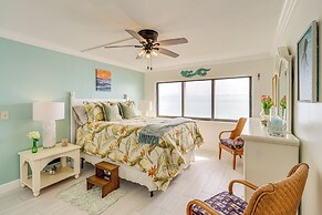 Hutchinson Island Condo w/ Views & Pool Access