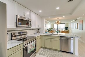 Hutchinson Island Condo w/ Views & Pool Access