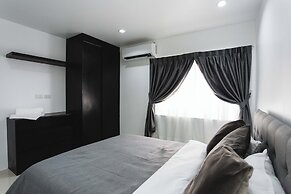 Rawai Rooftop 2BR Oasis