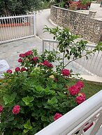 Elena Hotel Apartments