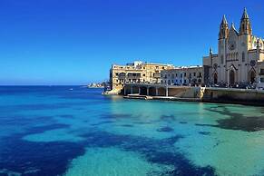 Cozy 2BR Sliema Getaway by the Water