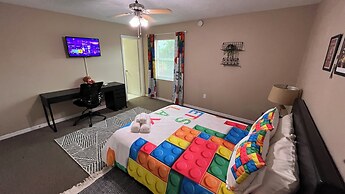 BlockHaven near Legoland & Disney