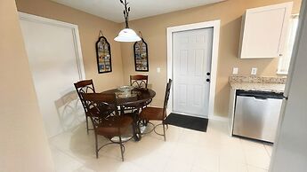 BlockHaven near Legoland & Disney