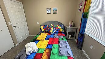 BlockHaven near Legoland & Disney