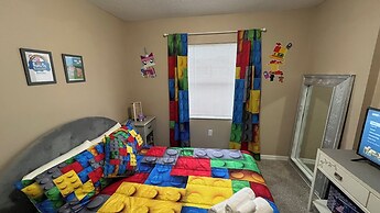 BlockHaven near Legoland & Disney