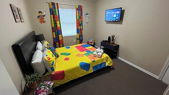 BlockHaven near Legoland & Disney