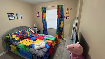 BlockHaven near Legoland & Disney