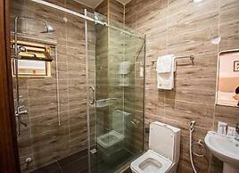 Marchforte-Courtyard Hotel