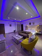 Marchforte-Courtyard Hotel