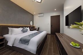 Cat Ba Wistaria Hotel - Pool & Massage