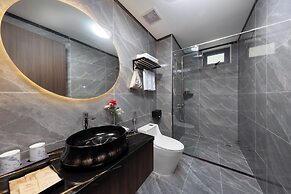 Cat Ba Wistaria Hotel - Pool & Massage