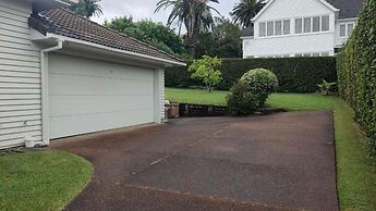 Seaview Garden House Close to Beach
