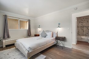 Delightful 2BR Mountain OceanSunset View