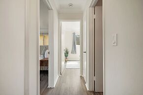 Delightful 2BR Mountain OceanSunset View