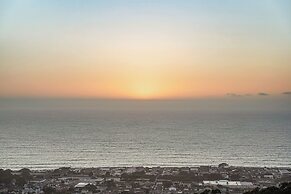 Delightful 2BR Mountain OceanSunset View