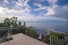 Almira Diving Resort