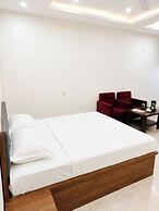 Hotel Silver Oaks Inn Mathura