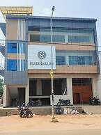 Hotel Silver Oaks Inn Mathura