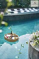 ZENITY Skyline Residences Suite