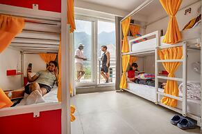 goSTOPS PLUS Rishikesh Tapovan