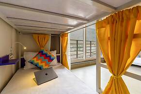 goSTOPS PLUS Rishikesh Tapovan