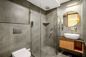 goSTOPS PLUS Rishikesh Tapovan