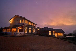 Emerald Stays Ooty by VOYE HOMES