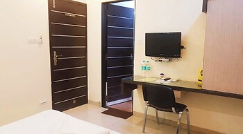 Hotel Shradha Saburi Palace Shirdi