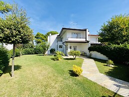 Cometa 3 in Bibione With 2 Bedrooms and 2 Bathrooms