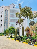 Luxury Oceanline Apartments-Shaza.