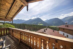 Chalet With Sauna and Natural Pool