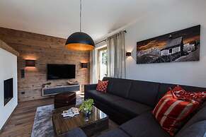 Chalet With Sauna and Natural Pool
